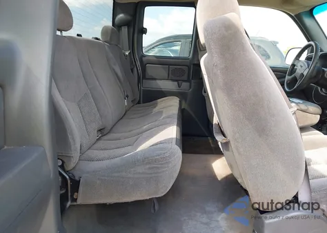 2004 Chevrolet Silverado 1500 Z71 из США, поврежденный, VIN 1GCEK19T34E218753